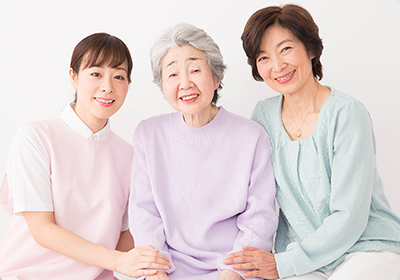 診療理念 私たちの喜びは患者さんの笑顔を取り戻すことです。